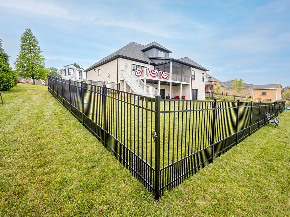 Aluminum Fence Contractor in Flat Rock Alabama