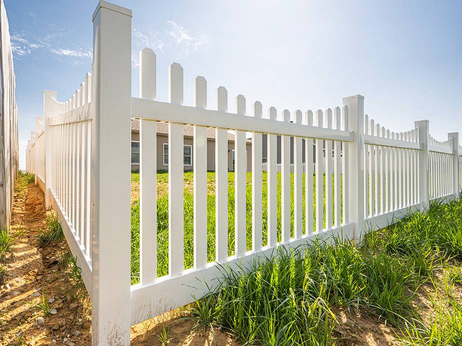 Fort Payne Alabama residential fencing contractor