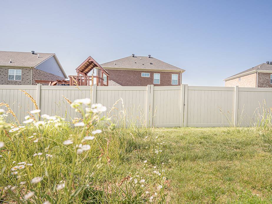 Hammondville Alabama vinyl privacy fencing